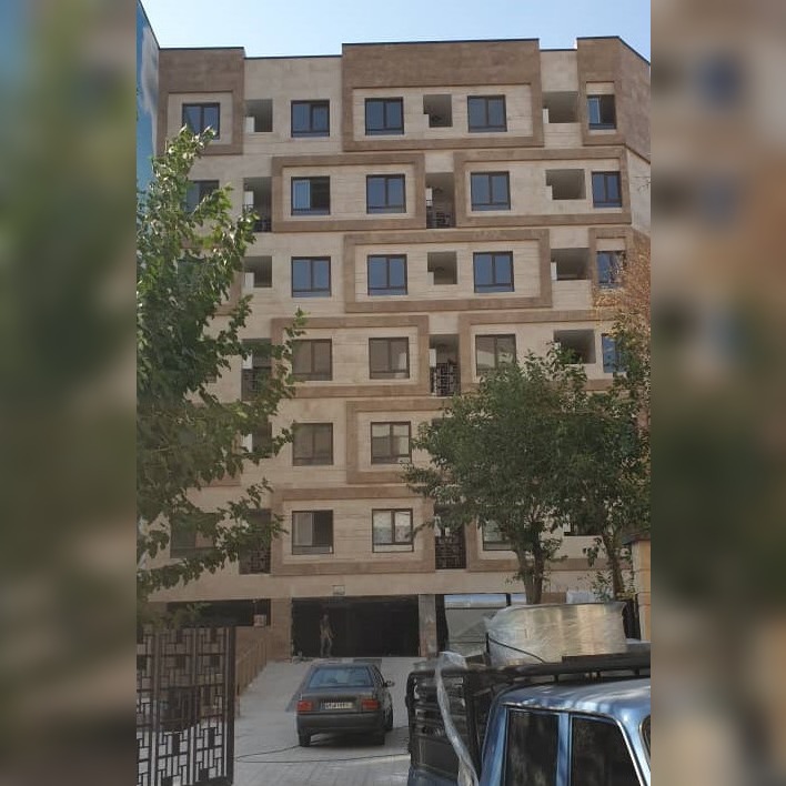 ساختمان مسکونی خیابان جشنواره